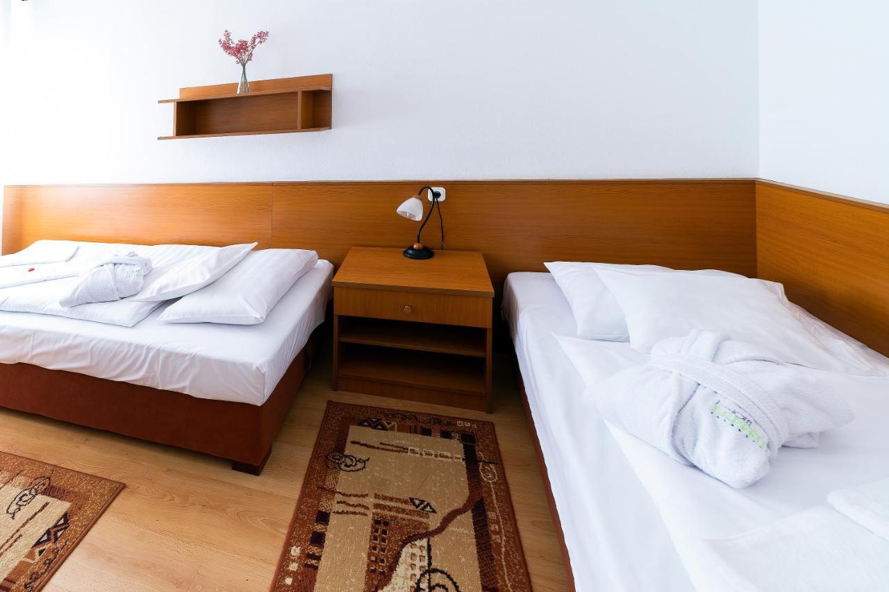 Napfeny Hotel ซาลาคาโรส ภายนอก รูปภาพ